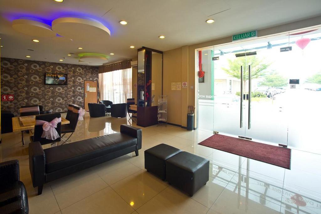 Hotel Zamburger Секудаи Экстерьер фото